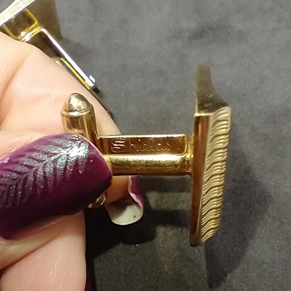 Shields brand goldtone cufflinks vintage